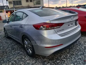 Hyundai Elantra Limited 2018 Silver