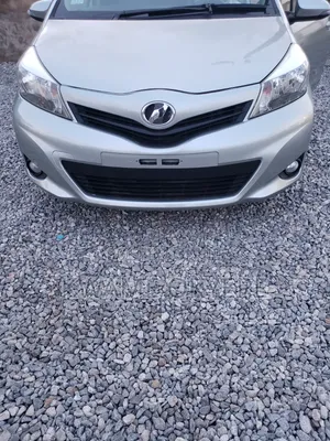 Toyota Vitz 1.3 AWD 5dr 2012