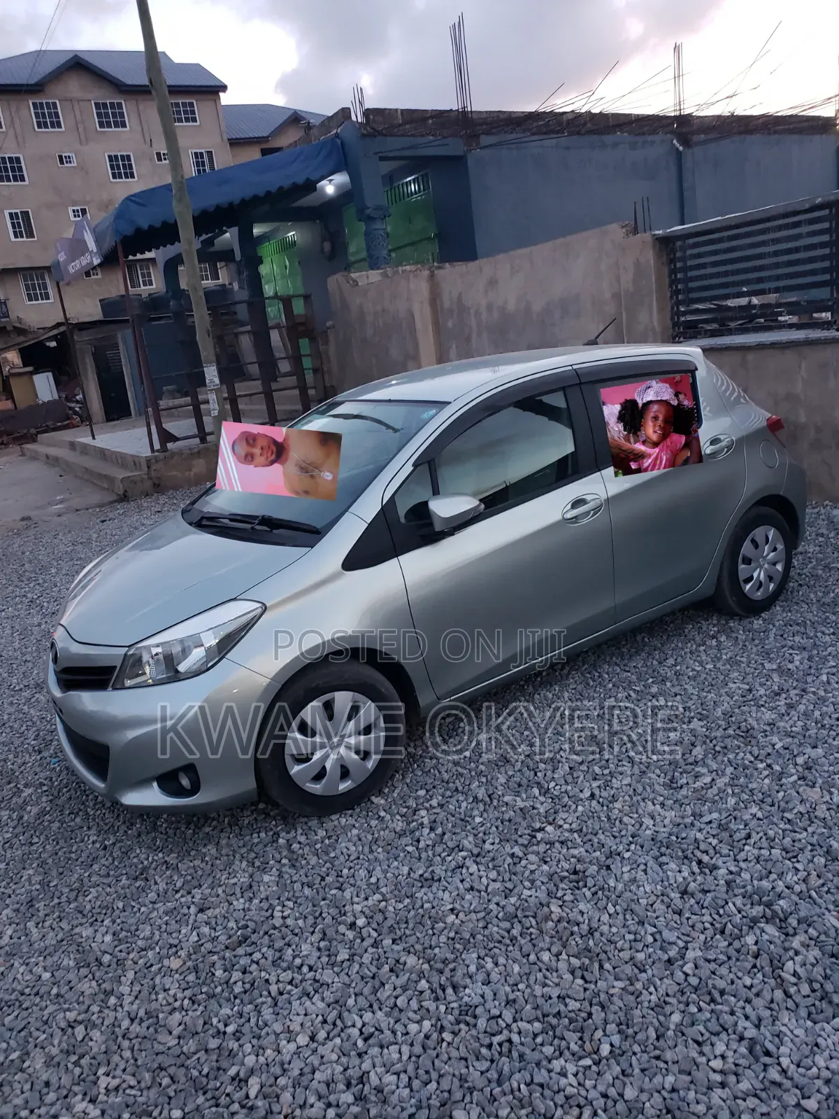 Toyota Vitz 1.3 AWD 5dr 2012