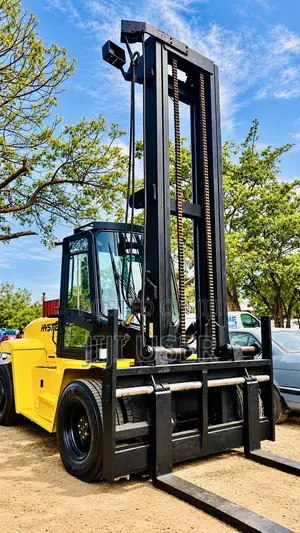Hyster H12.00XM Heavy Duty Forklift