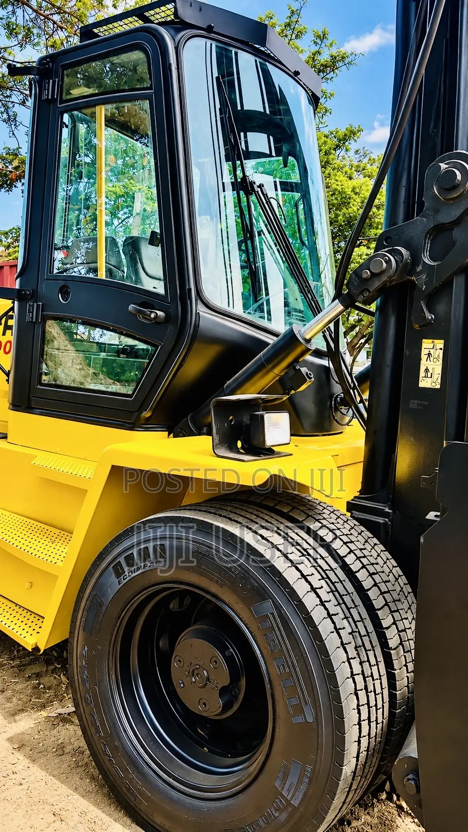 Hyster H12.00XM Heavy Duty Forklift