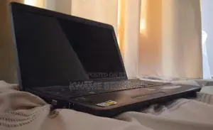 Laptop Toshiba Satellite C665 2GB Intel Pentium HDD 250GB