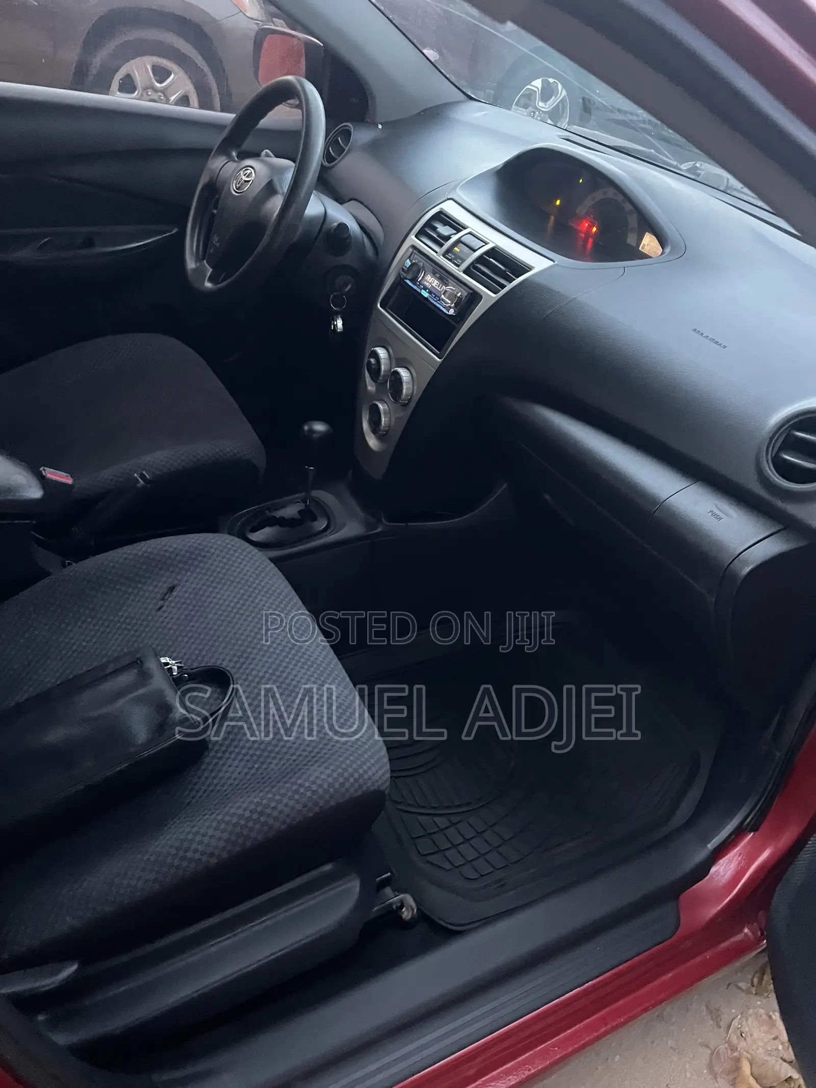 Toyota Yaris 2010 Red