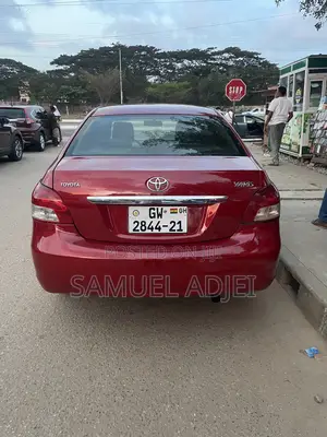 Toyota Yaris 2010 Red