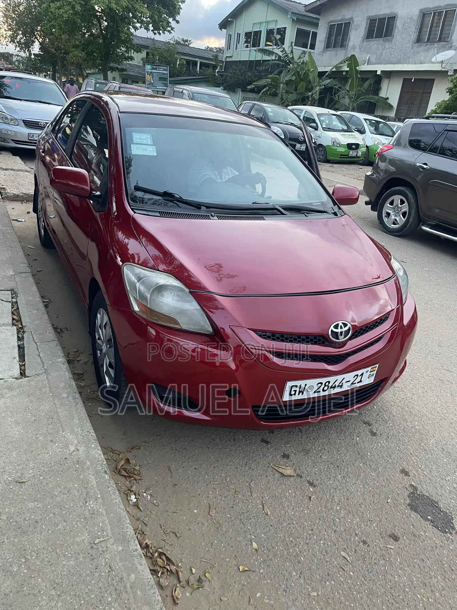 Toyota Yaris 2010 Red