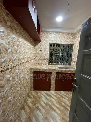 1bdrm Room & Parlour in Adenta New Legon for rent