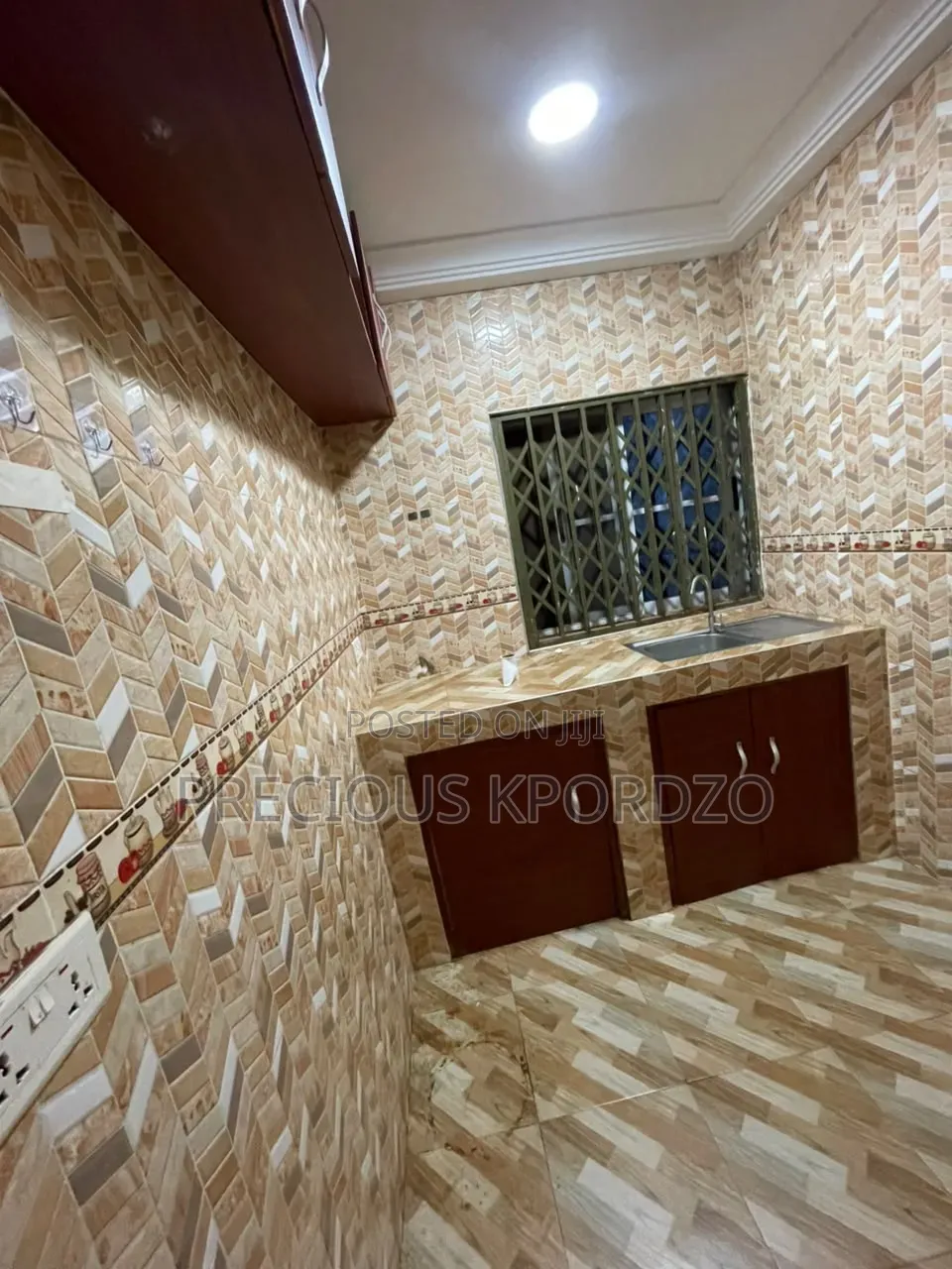 1bdrm Room & Parlour in Adenta New Legon for rent
