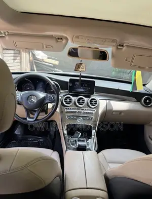 Mercedes-Benz C300 2016 White