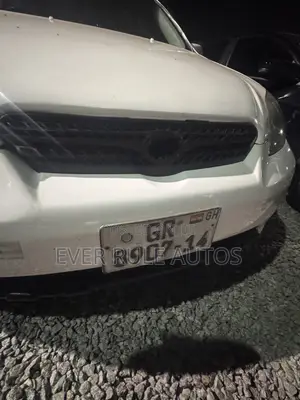 Toyota Matrix 2006 White