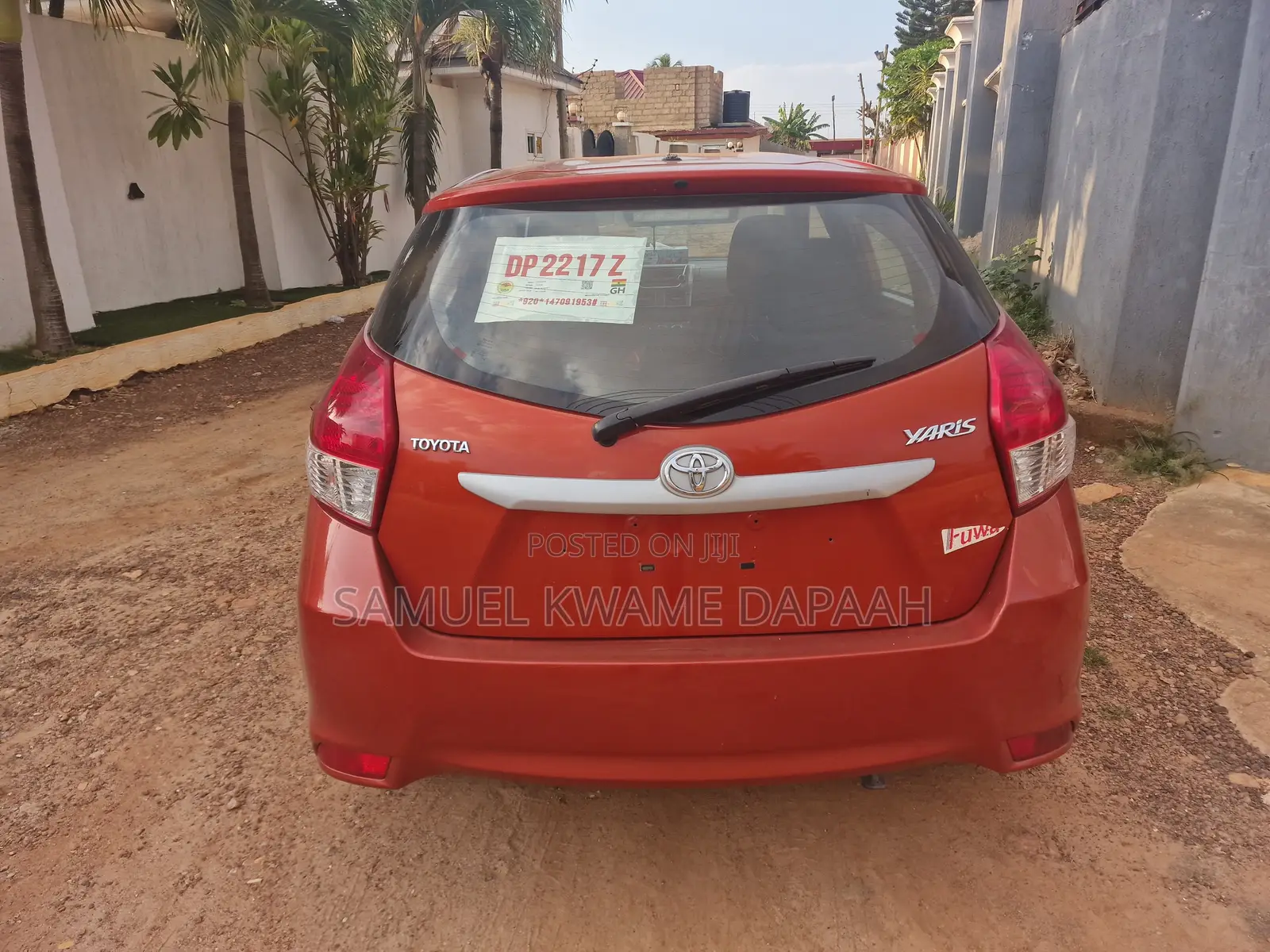 Toyota Yaris SE Hatchback 5dr 2015 Orange