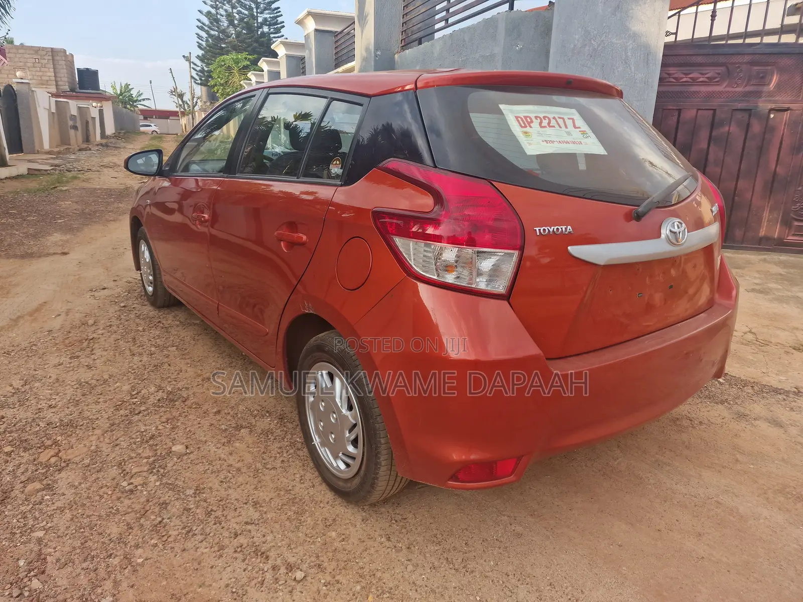 Toyota Yaris SE Hatchback 5dr 2015 Orange