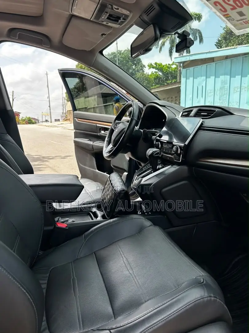 Honda CR-V Touring AWD 2019 Blue