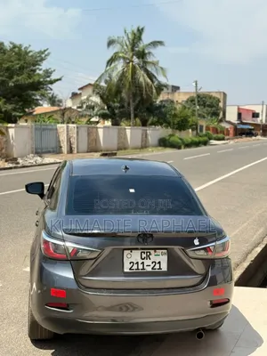 Toyota Yaris iA 1.5 FWD 2019 Gray
