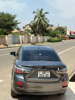 Toyota Yaris iA 1.5 FWD 2019 Gray