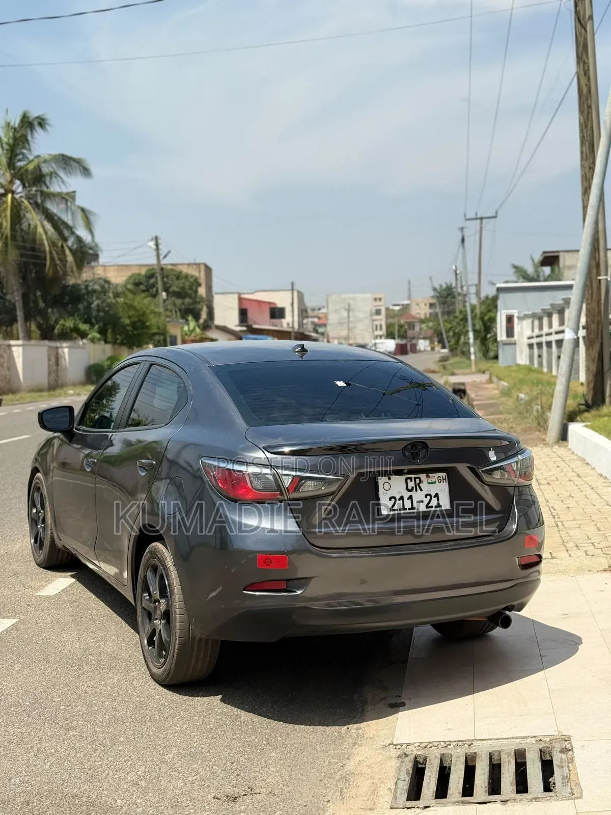 Toyota Yaris iA 1.5 FWD 2019 Gray