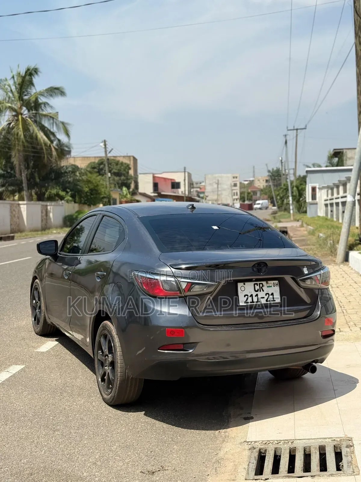 Toyota Yaris iA 1.5 FWD 2019 Gray