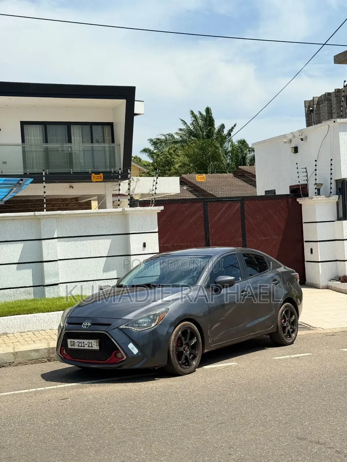 Toyota Yaris iA 1.5 FWD 2019 Gray