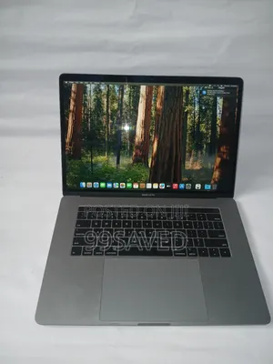 Laptop Apple MacBook Pro 2018 16GB Intel Core i7 SSD 512GB