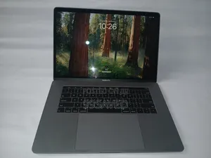Laptop Apple MacBook Pro 2018 16GB Intel Core i7 SSD 512GB