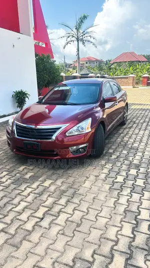 Nissan Altima 2.5 S 4dr Sedan (2.5L 4cyl CVT) 2014 Black