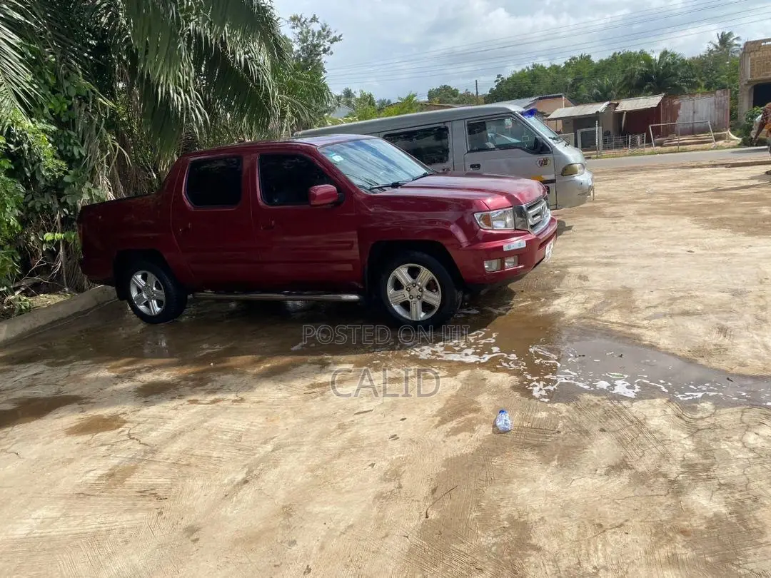 Honda Ridgeline 2010 Red