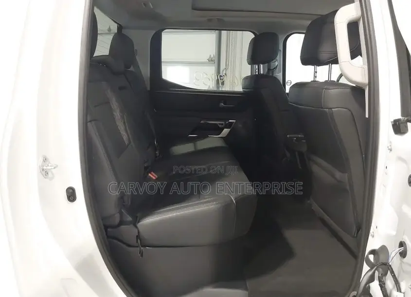 Toyota Tundra Limited CrewMax 5.5' Bed 2023 White