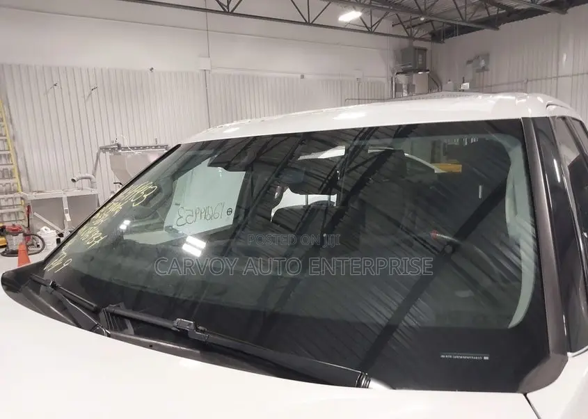 Toyota Tundra Limited CrewMax 5.5' Bed 2023 White