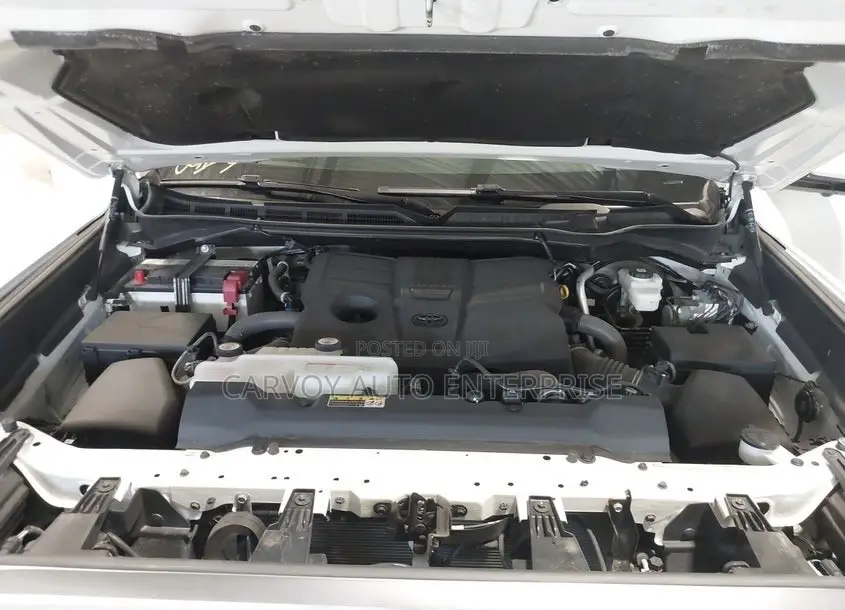 Toyota Tundra Limited CrewMax 5.5' Bed 2023 White