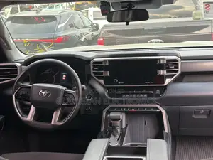 Toyota Tundra SR5 Double Cab 6.5' Bed 2023 Green