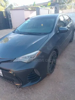 Toyota Corolla 2016 Black