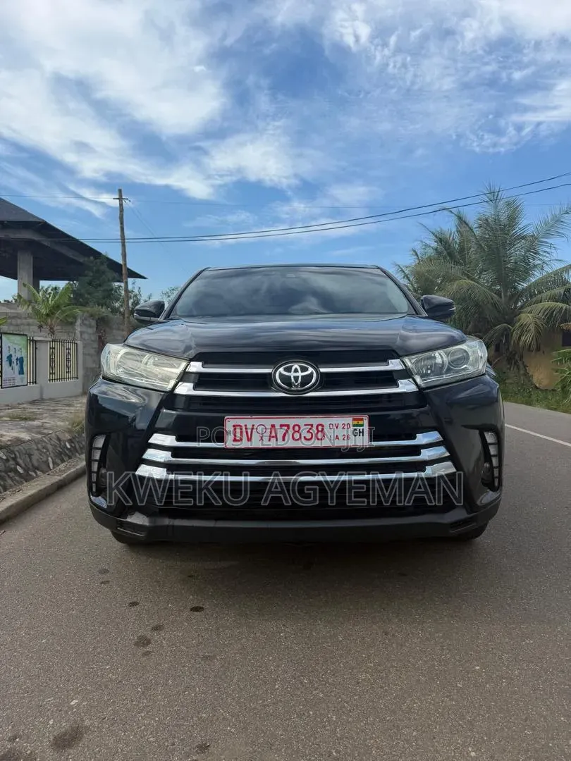 Toyota Highlander LE 2019 Black