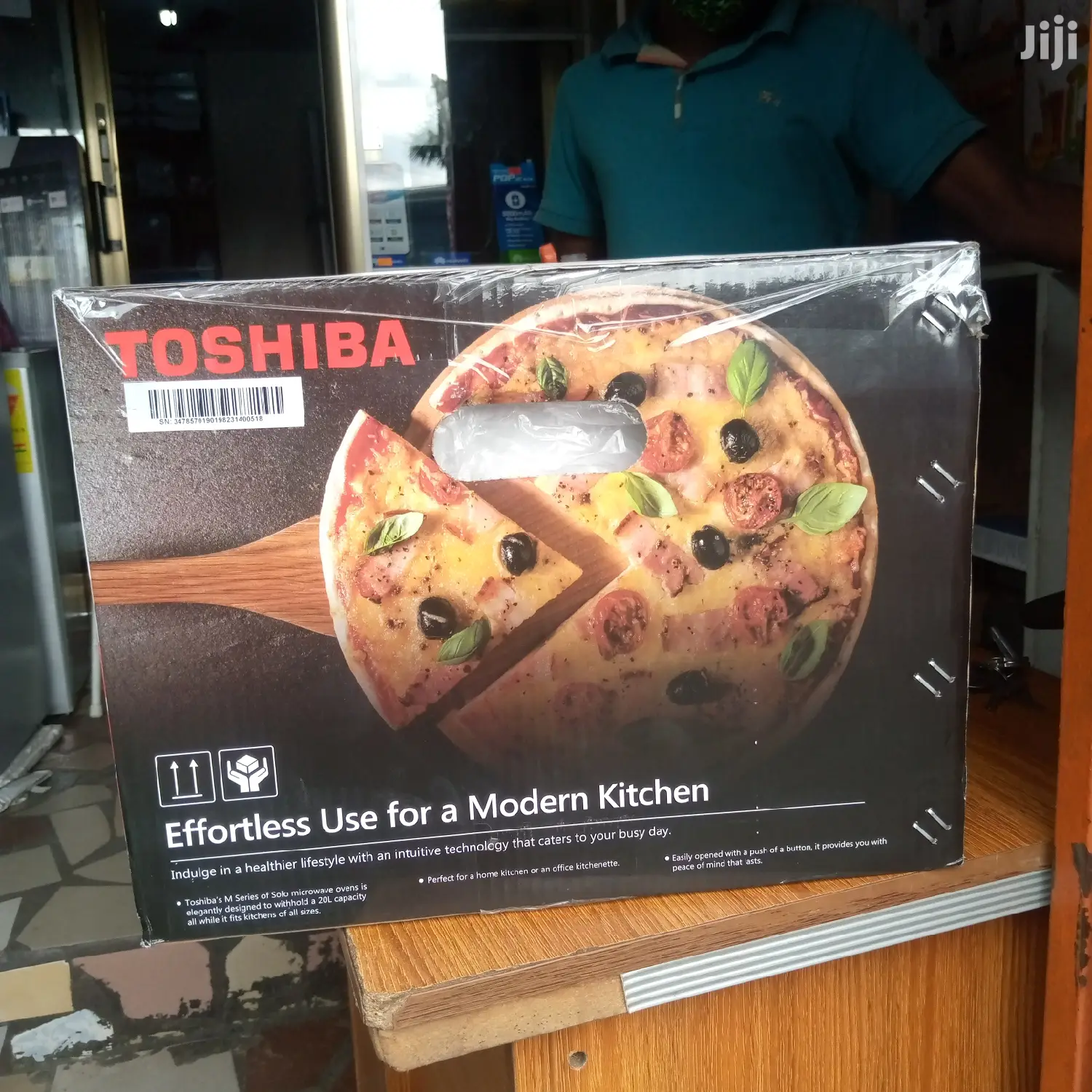 Microwave Oven- Toshiba 20L