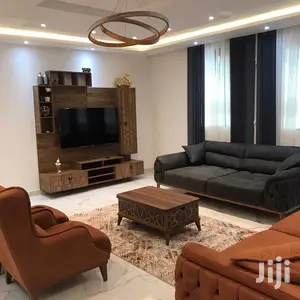 3bdrm House in Goldens Estate, East Legon for rent