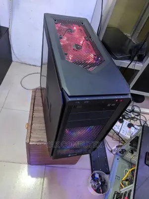 New MSI Gaming 24GE 2QE 4K 16GB Intel Core I7 SSHD (Hybrid) 1.5T