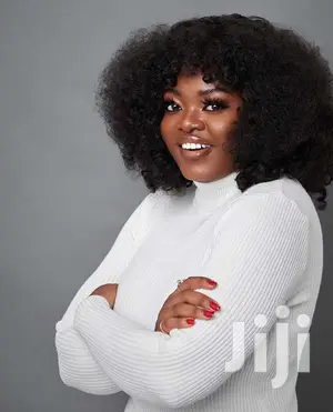 Milky Turtle Neck Top