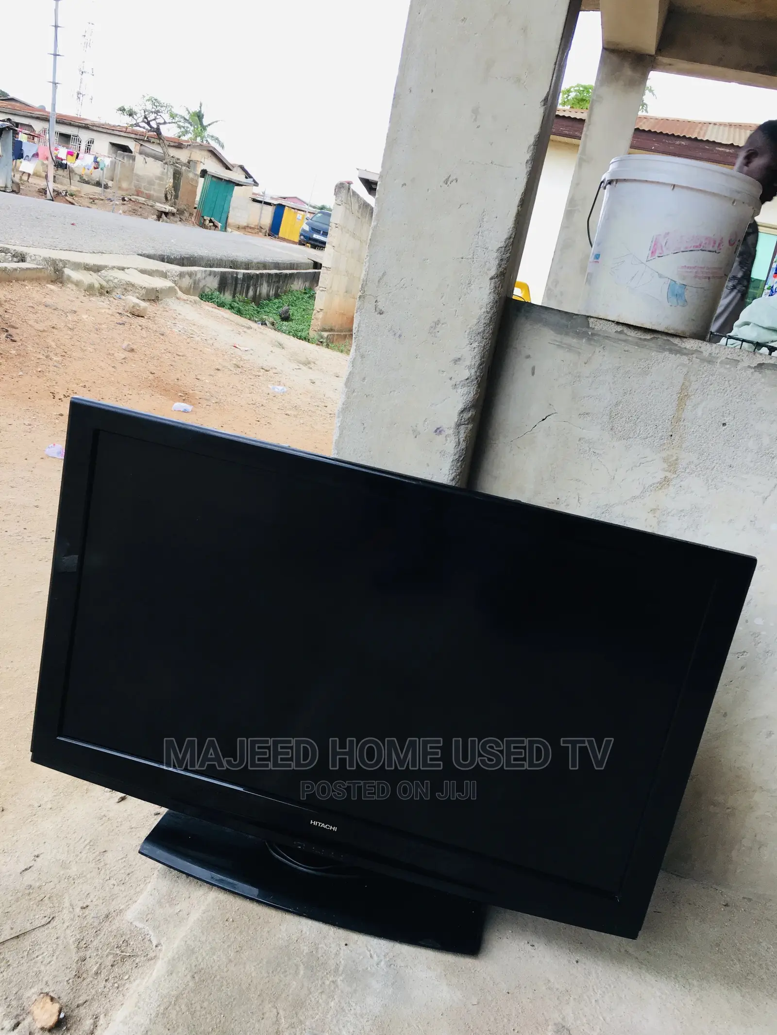 42inches Hitachi Digital Tv