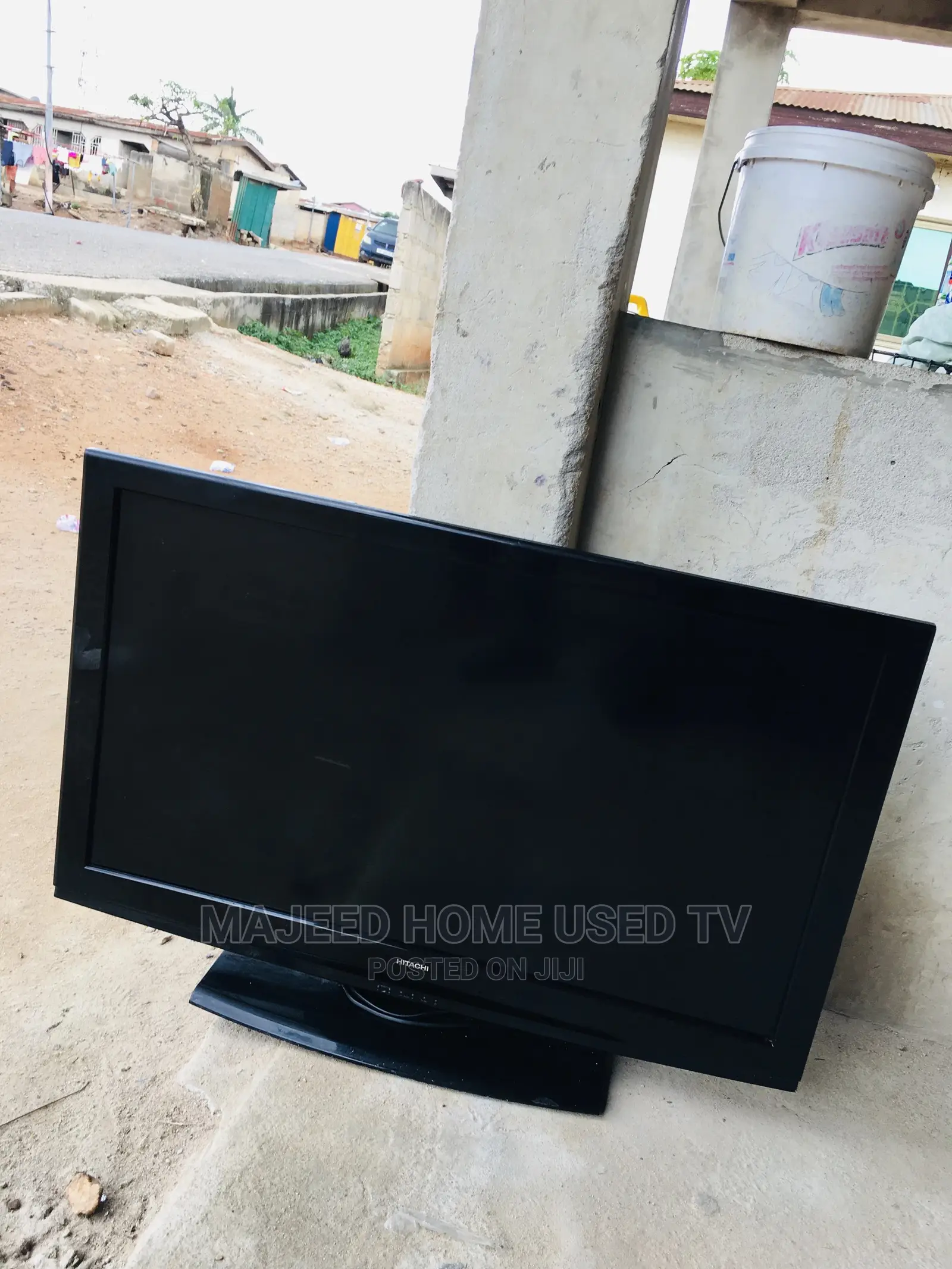 42inches Hitachi Digital Tv