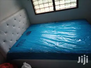 Quality Bed Eitj Matress For Sell Now. White