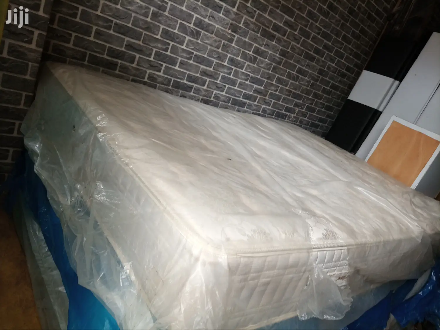 12inches Matress Double