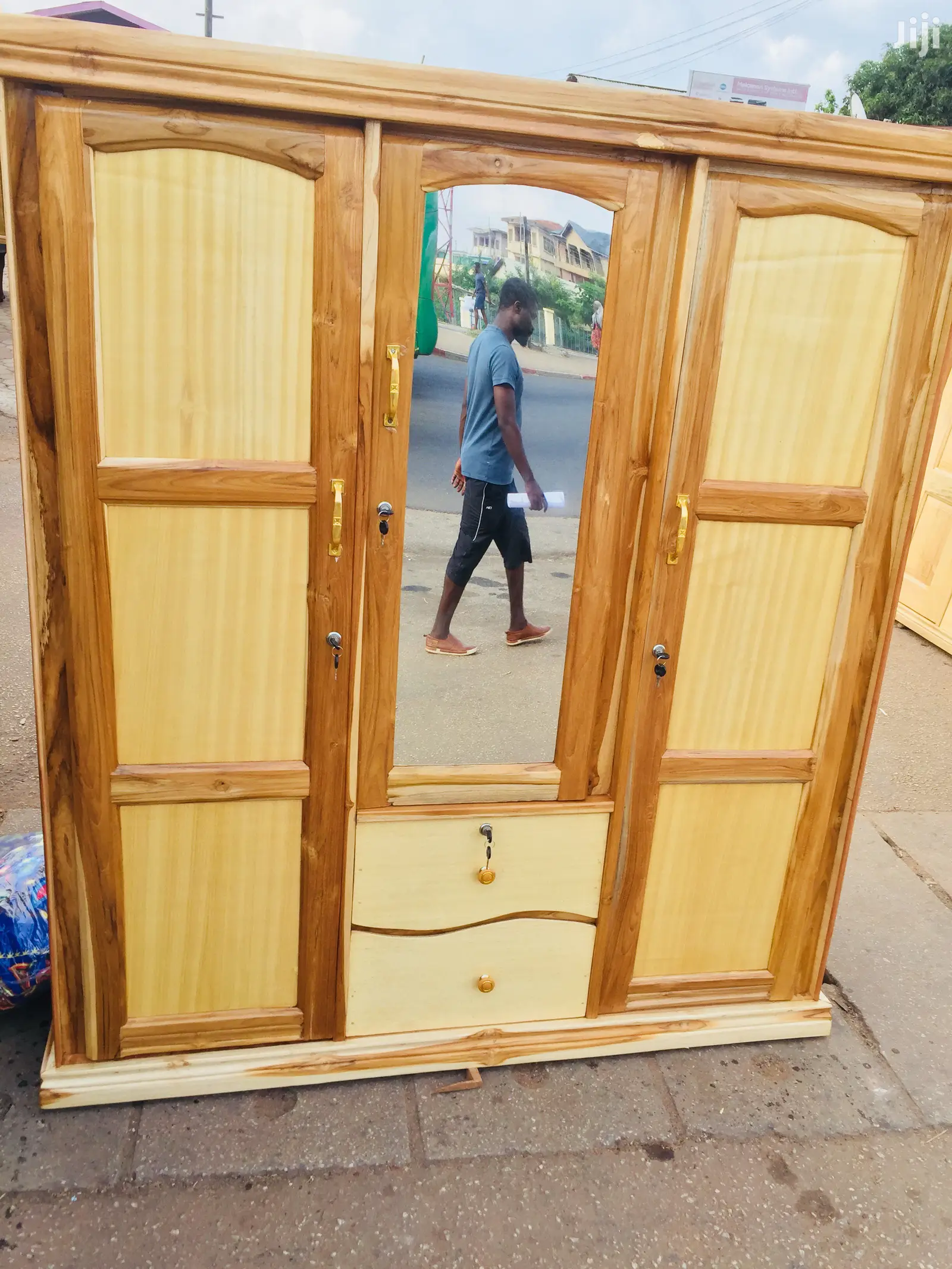 3 In 1 Wardrobe