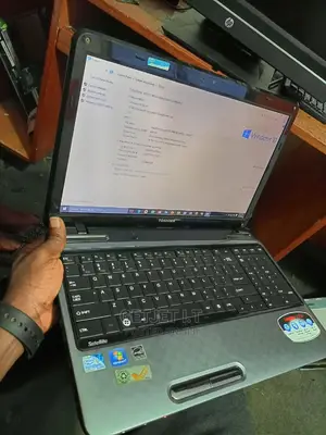 Laptop Toshiba 4GB Intel Core 2 Duo HDD 250GB