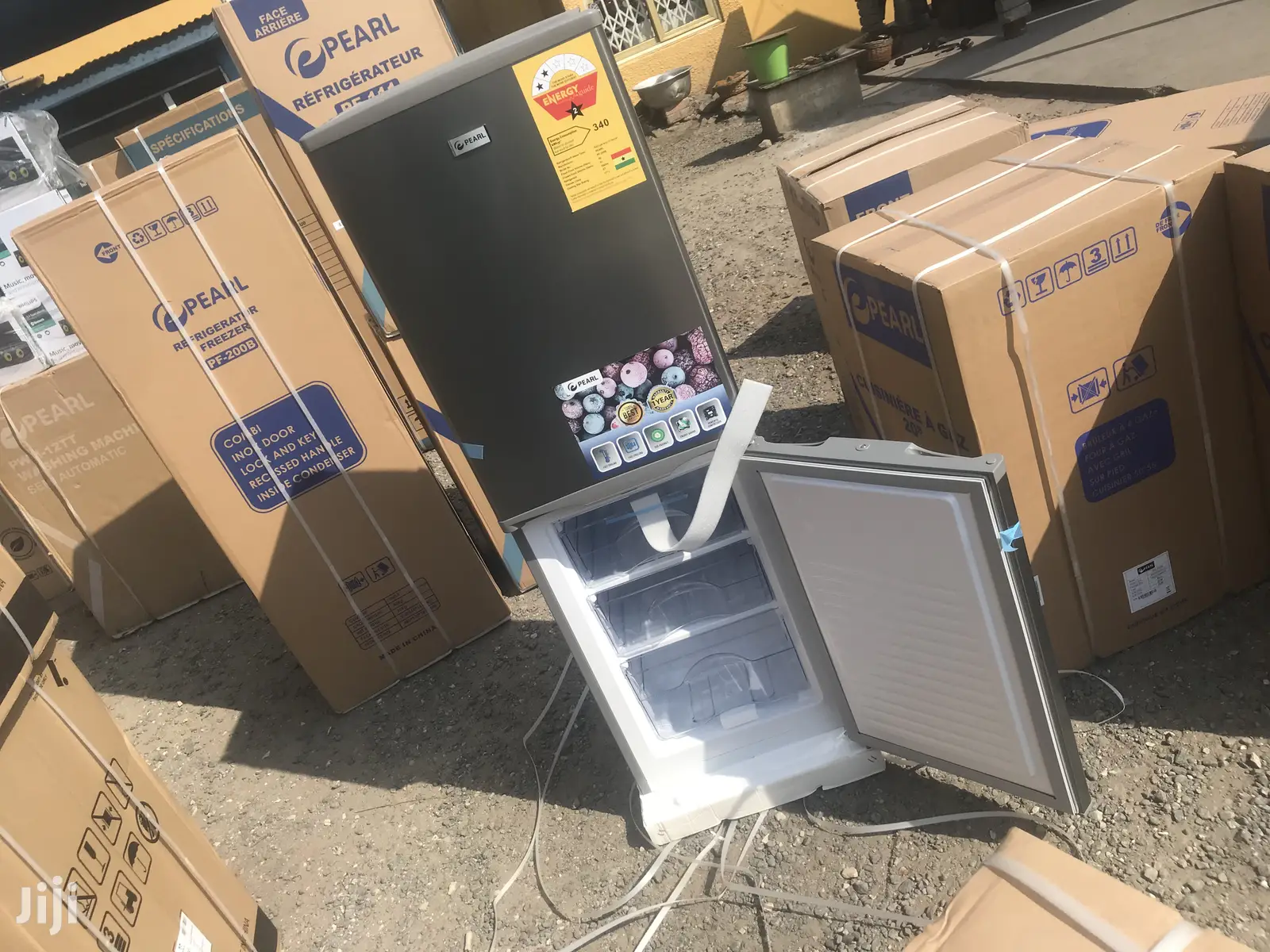 Pf-200b Pearl 140L Refrigerator(Bottom Freezer)