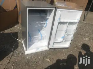 Pearl Table Top Fridge Pf-11t With Outside Condenser