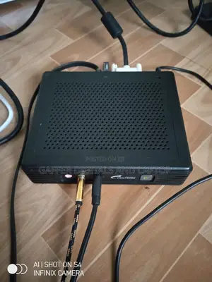 Desktop Computer Dell Inspiron 3000 2GB Intel Atom SSHD (Hybrid) 32GB