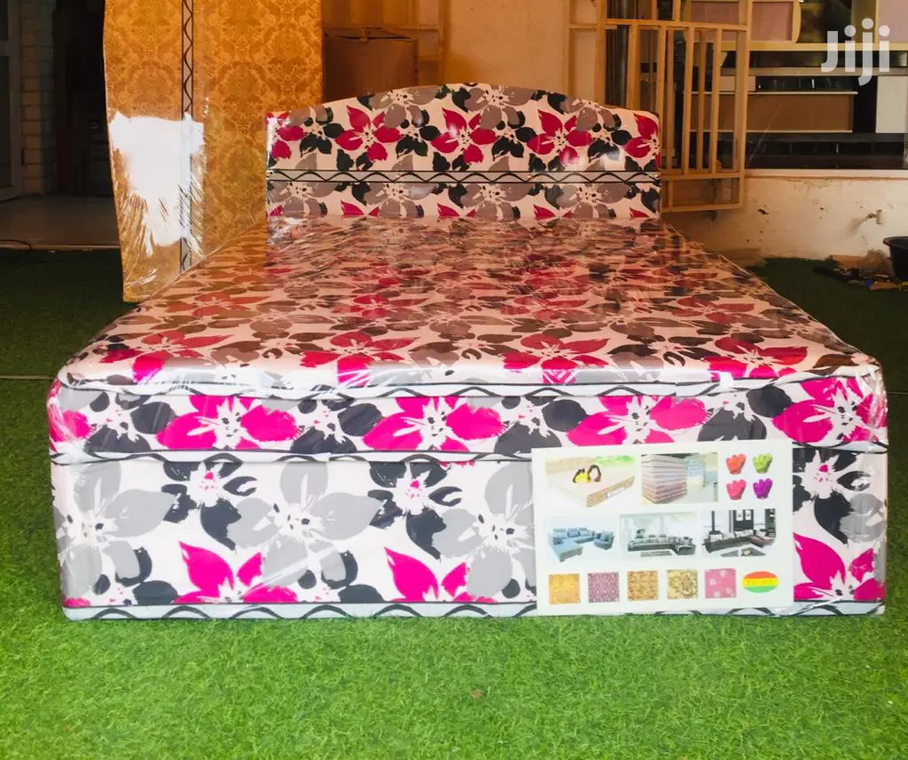 Design Double Bed