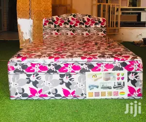 Design Double Bed