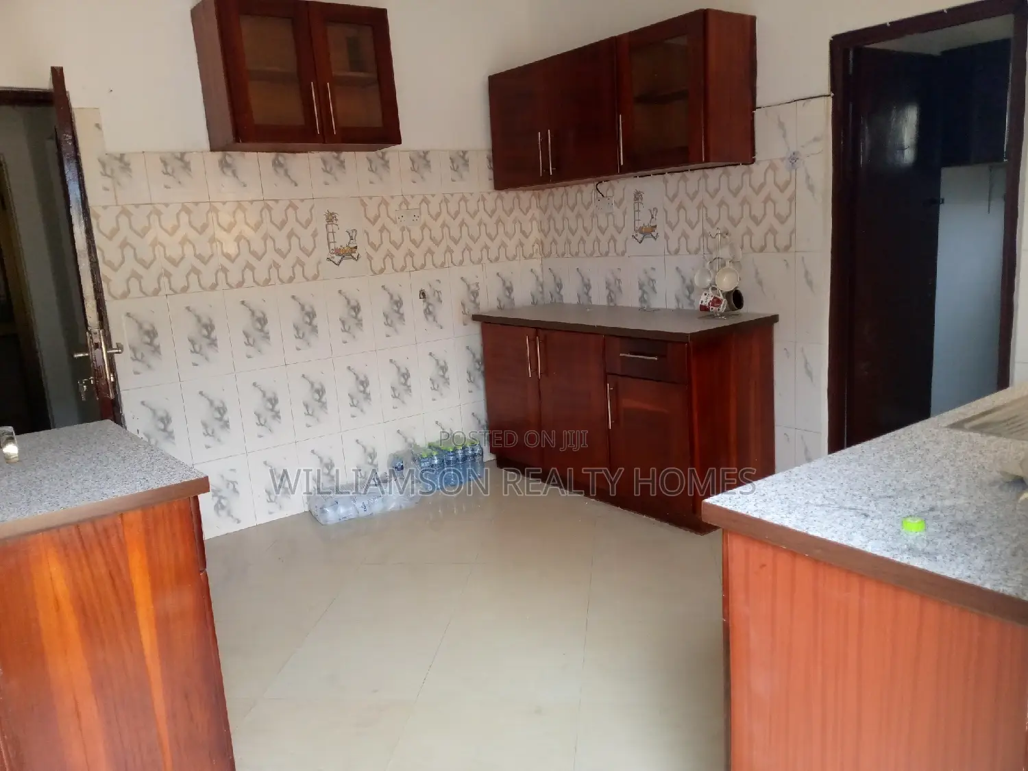 3bdrm House in Community 20 Estate, Spintex for rent