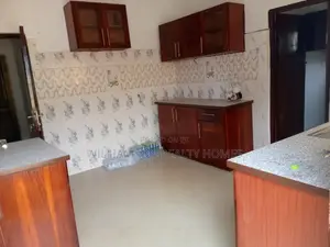 3bdrm House in Community 20 Estate, Spintex for rent