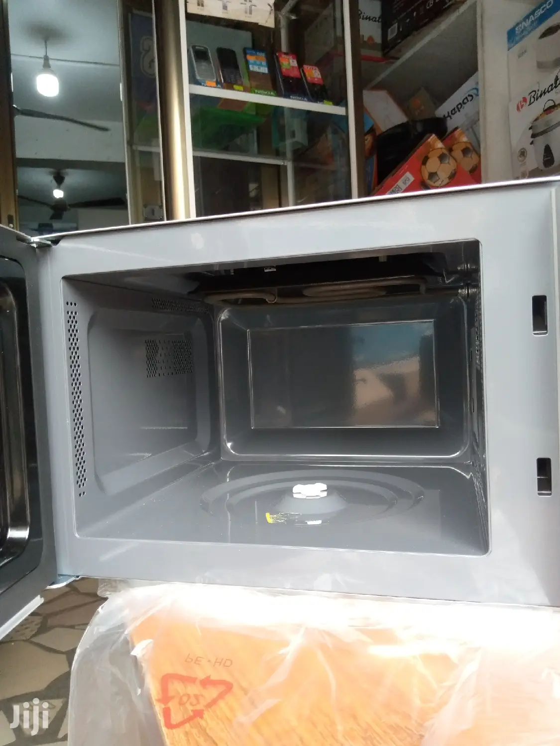 Fast Cooking Microwave Plus Grill- Midea 25 L