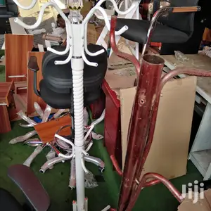 Hangers ( Hanger)